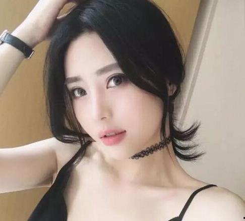 女主播怀孕记,女主播的甜蜜孕期之旅